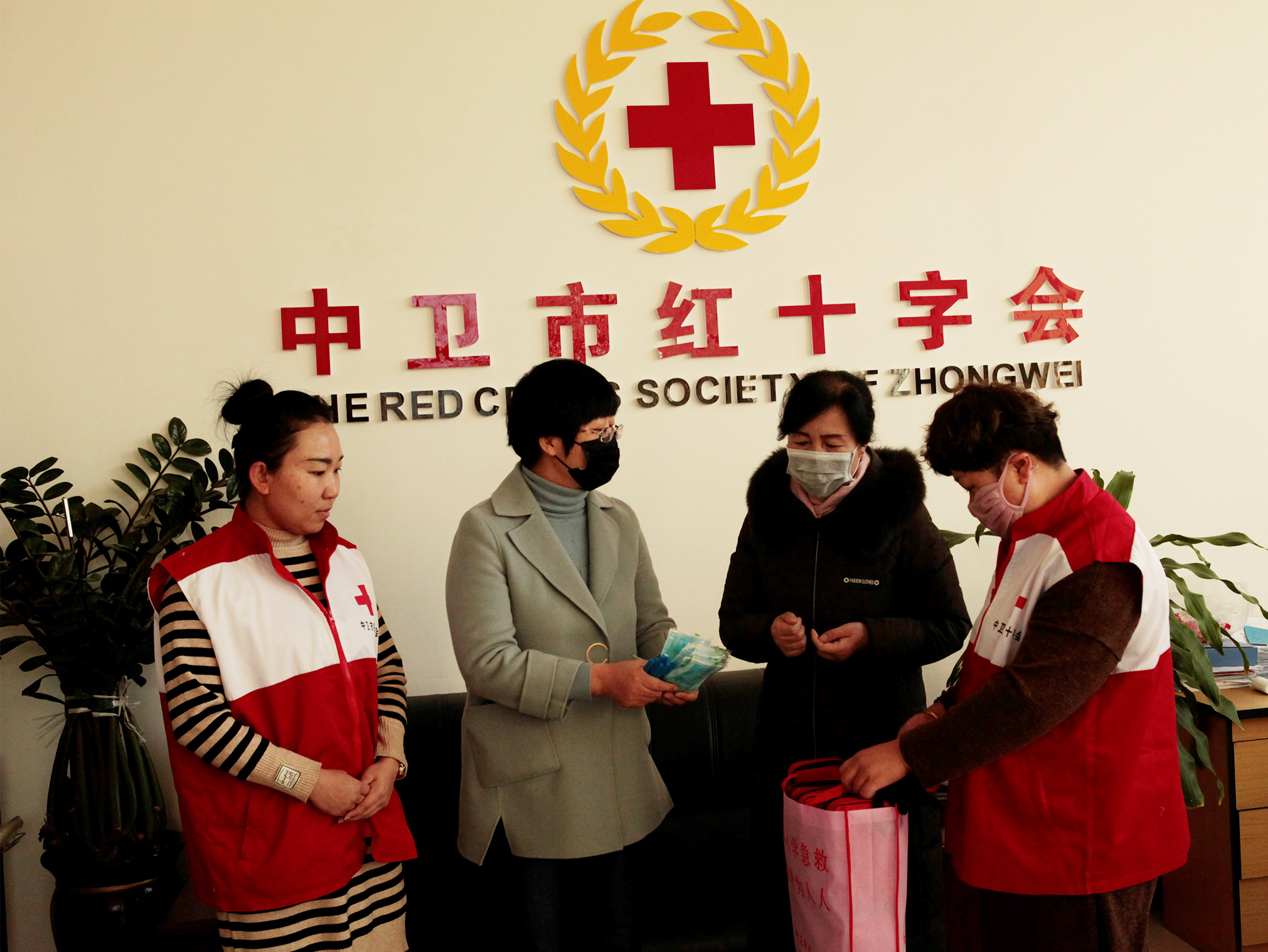 抗擊疫情人人有責(zé)，早康枸杞為奮戰(zhàn)一線的英雄加油助力！